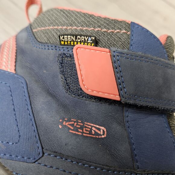 Keen Shoes For Kids Hikeport 2 Blue Pink 2 Strap Size 6 Outdoors Waterproof USED - Picture 6 of 15